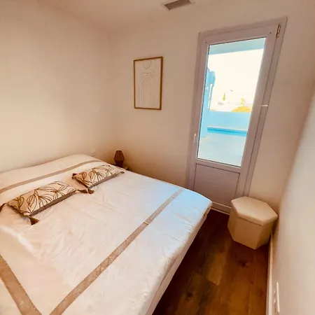 Casa Blanca فيلة ناربون
