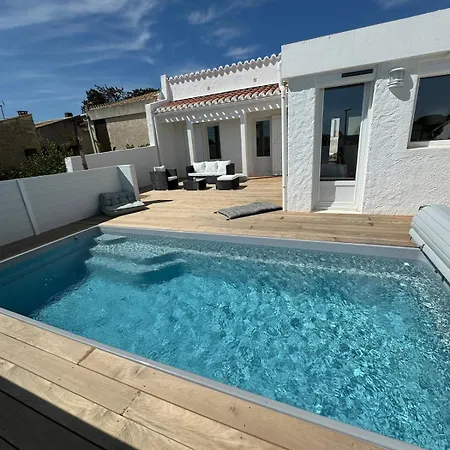 فيلة Casa Blanca